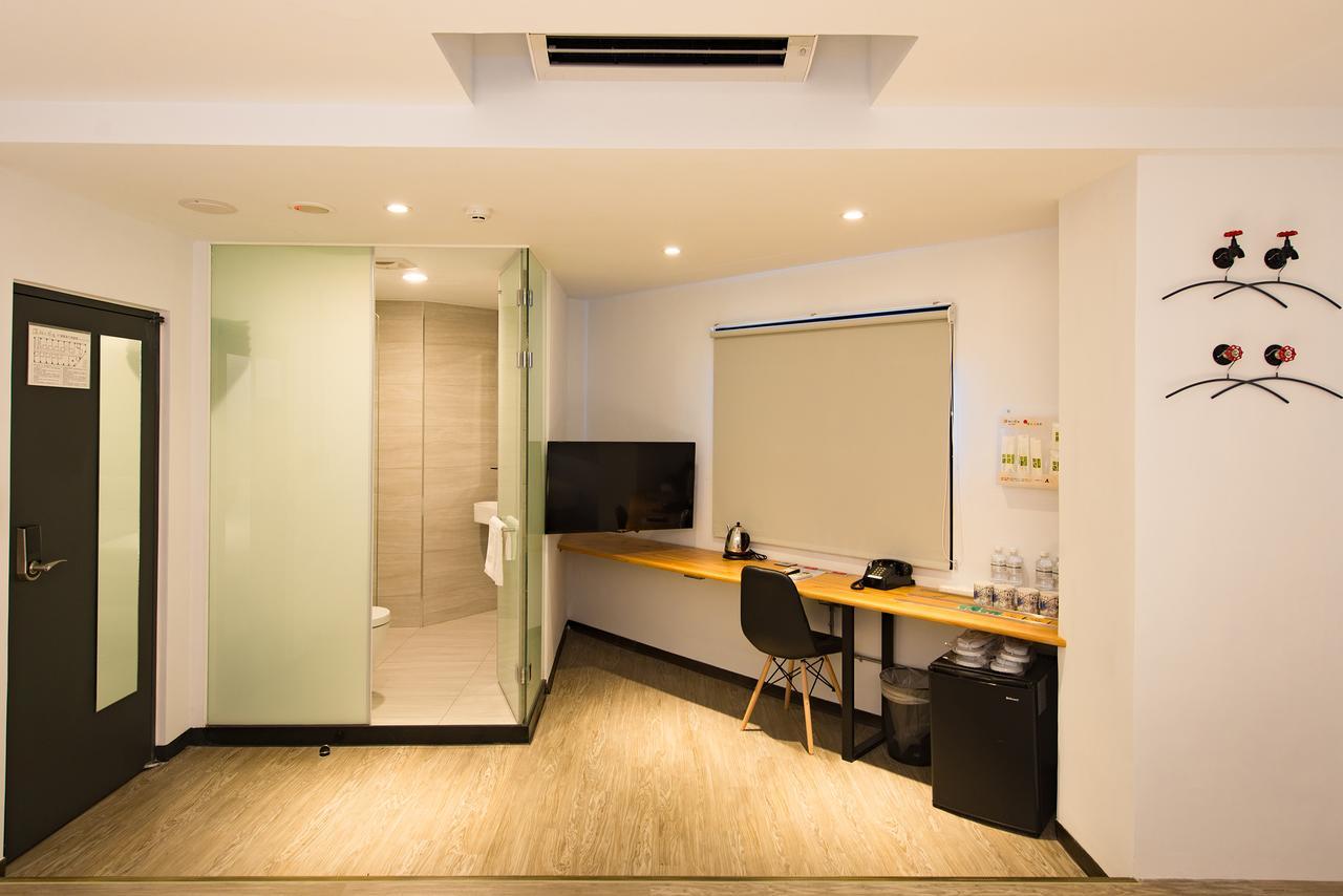Traveller Inn Tiehua Cultural And Creative Hotel T'ai-tung Buitenkant foto